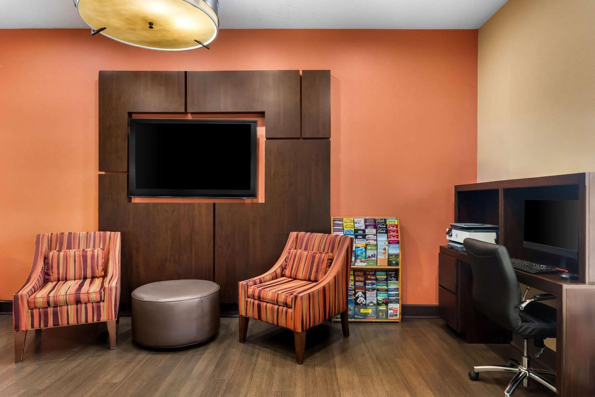 Comfort Suites Кловис Экстерьер фото