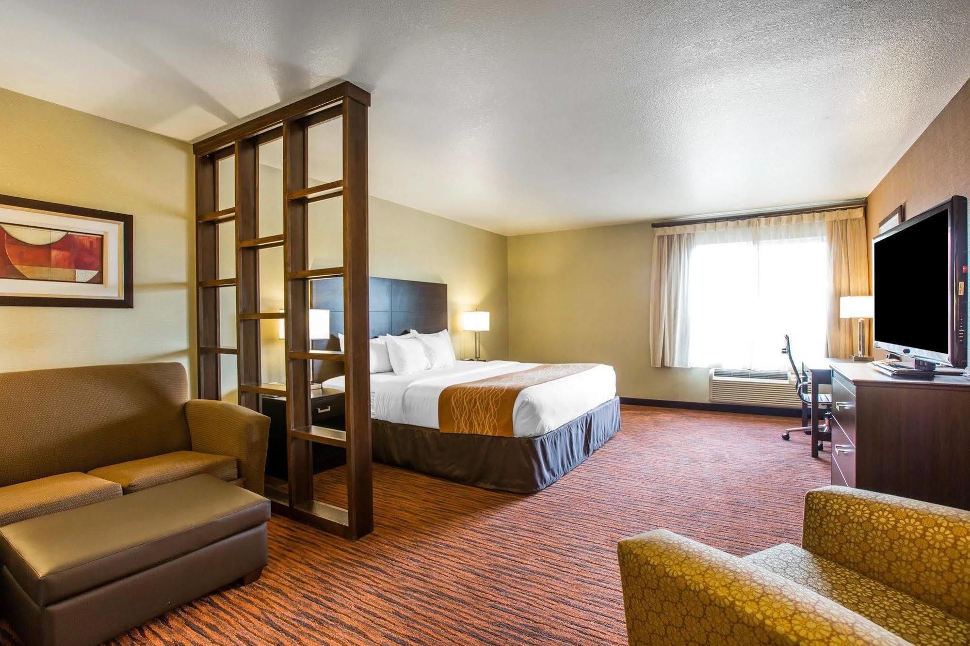 Comfort Suites Кловис Экстерьер фото